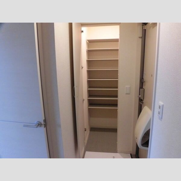 玄関 (101 シューズBOX)