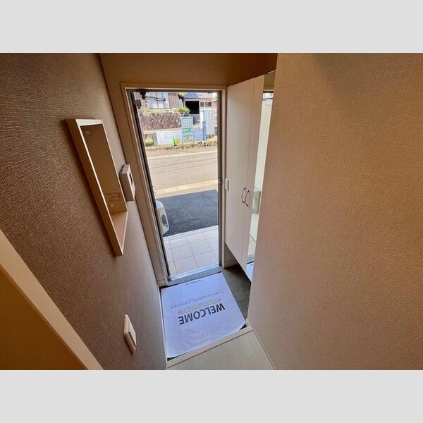 玄関 (102　玄関)