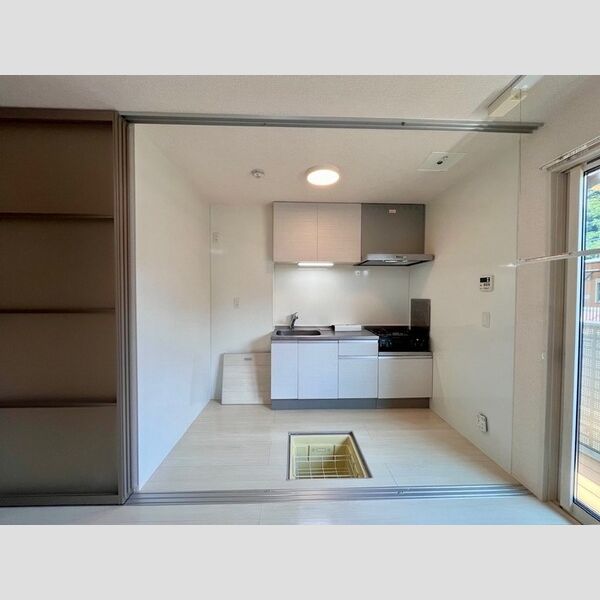 キッチン (102　キッチン)