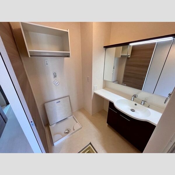 洗面所 (102　洗面室)