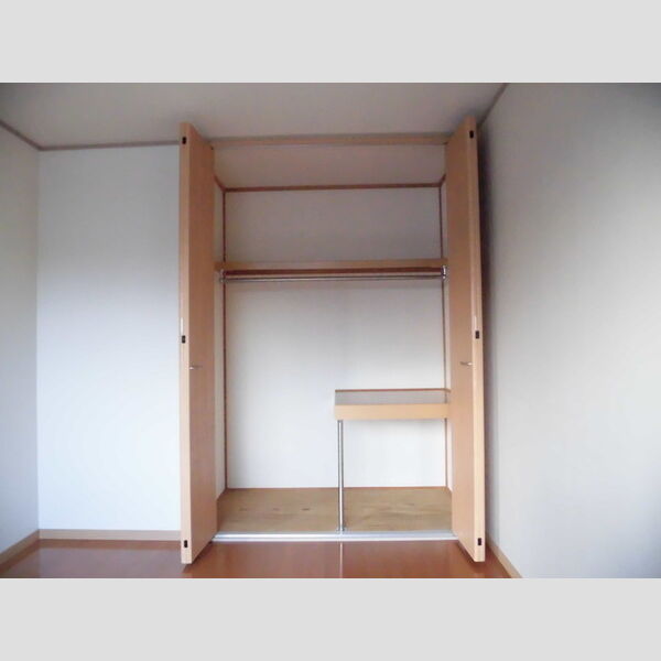 収納 (クローゼット)