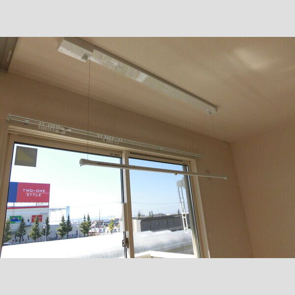 その他 (室内物干し)