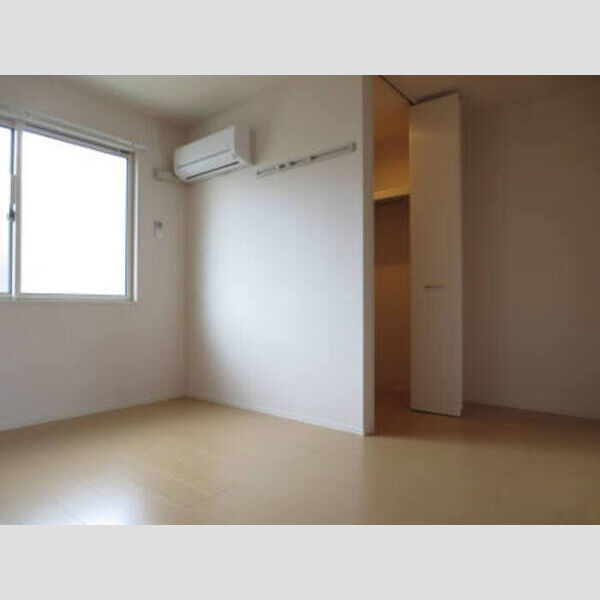 居室・リビング (201洋室)