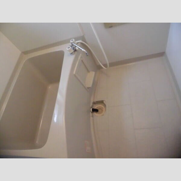 バス (102　浴室)