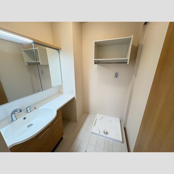 洗面所 (洗髪洗面化粧台)