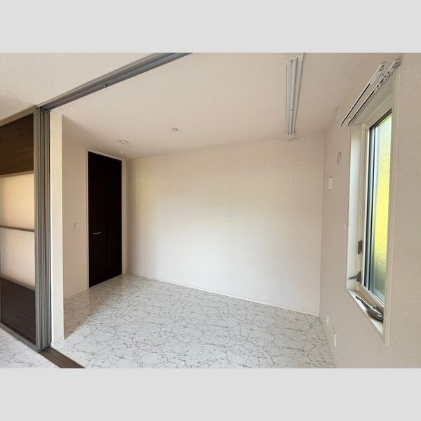 その他 (102　洋室)