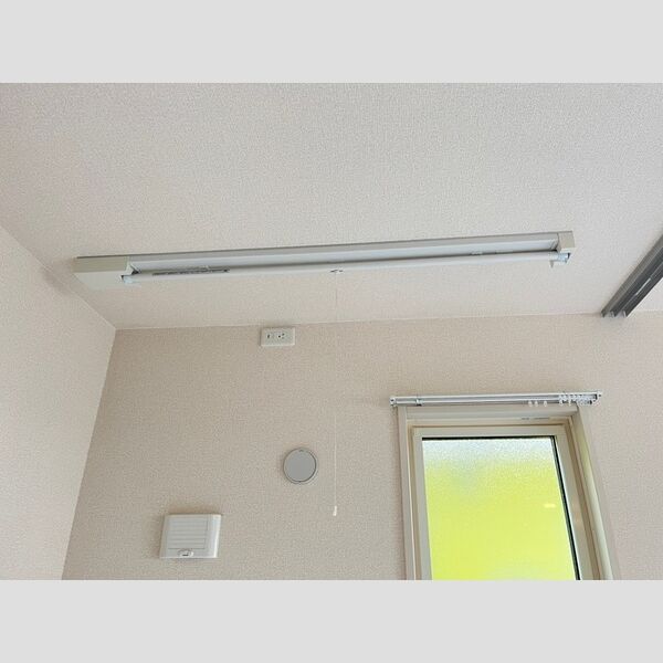 その他 (102　室内物干し)