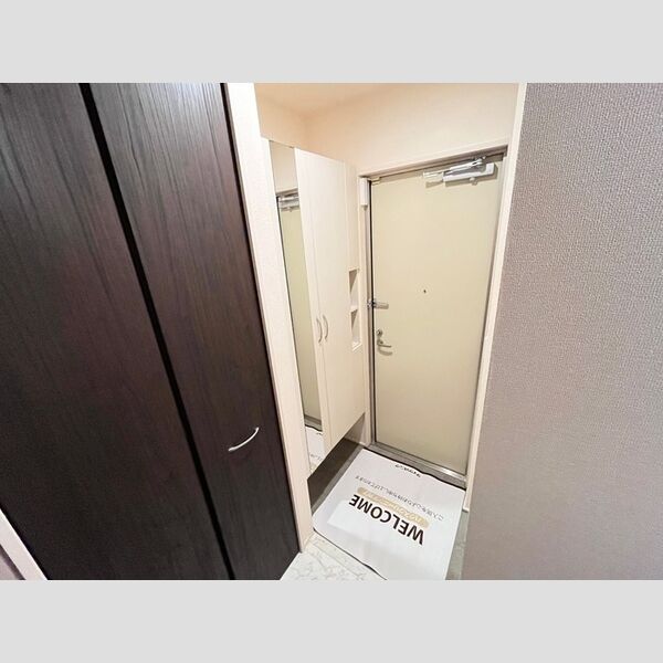 玄関 (102　玄関)