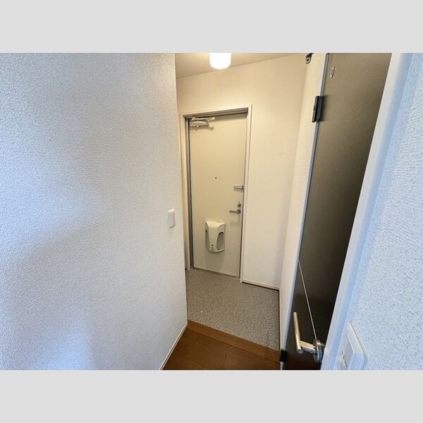 玄関 (玄関)