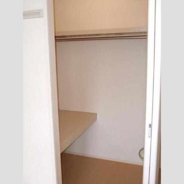 収納 (ウォークインクローゼット)