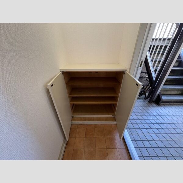 玄関 (シューズボックス)