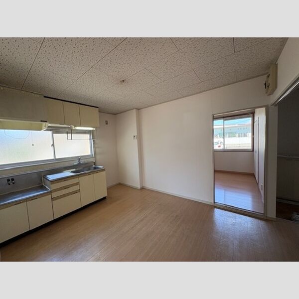 居室・リビング (DK)