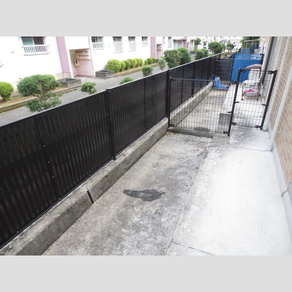 その他 (102　専用庭)