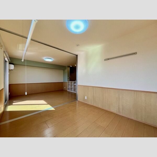 その他 (洋室①)