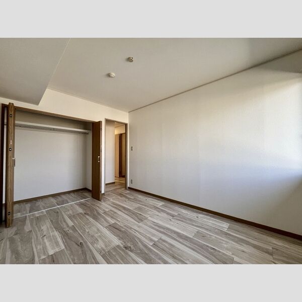 その他 (洋室②)