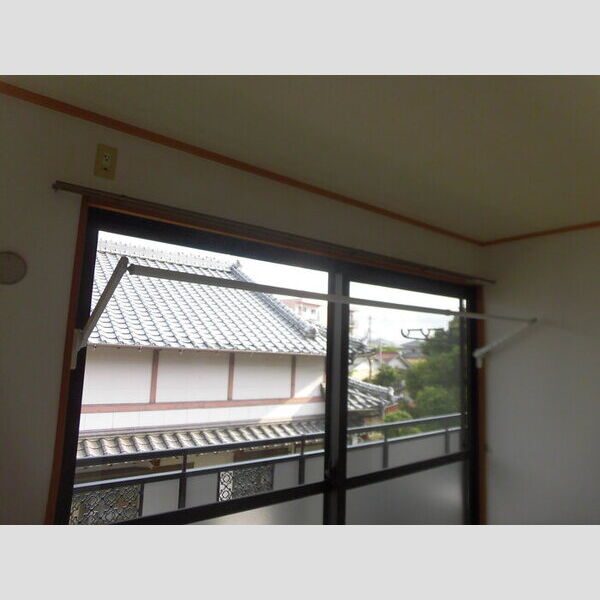 その他設備 (室内物干し)