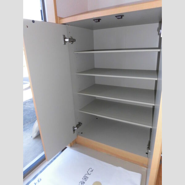 玄関 (シューズボックス)