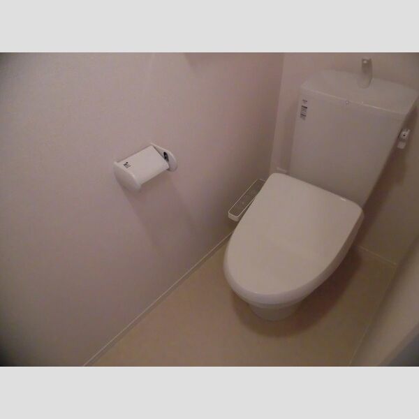 トイレ (トイレ)