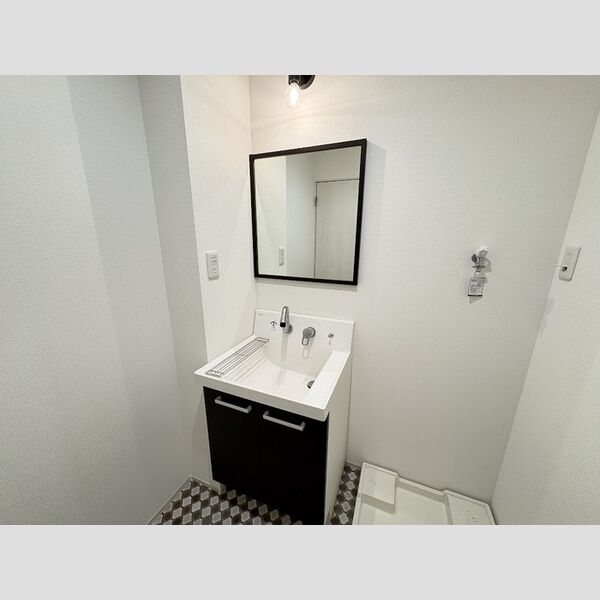 洗面所 (洗髪洗面化粧台)