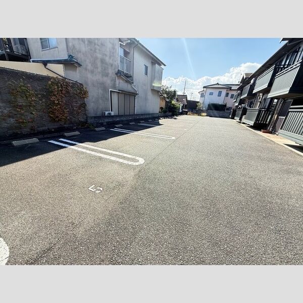 駐車場 (駐車場)