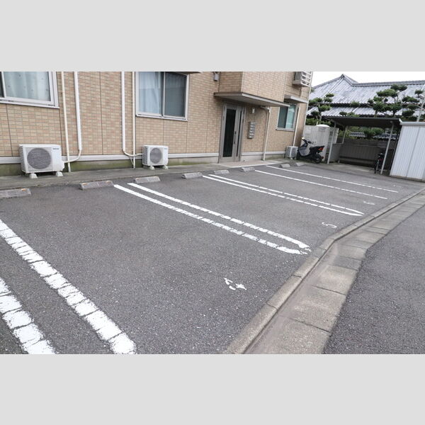駐車場 (駐車場)