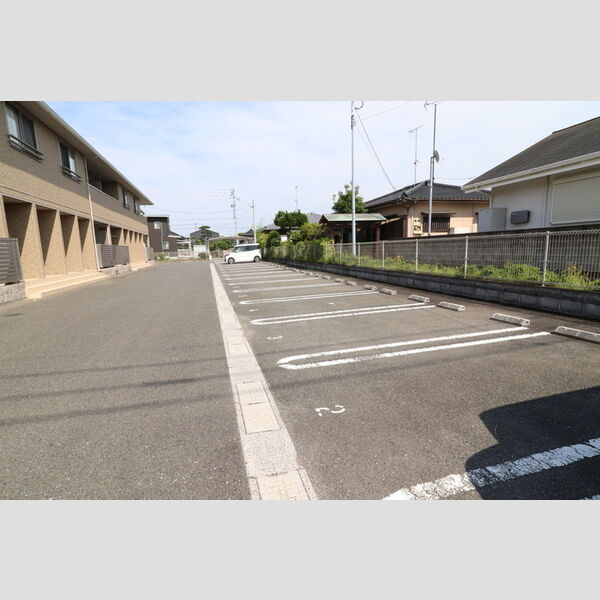 駐車場 (駐車場)