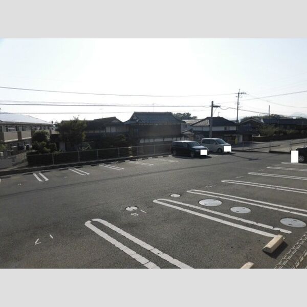 駐車場 (駐車場)