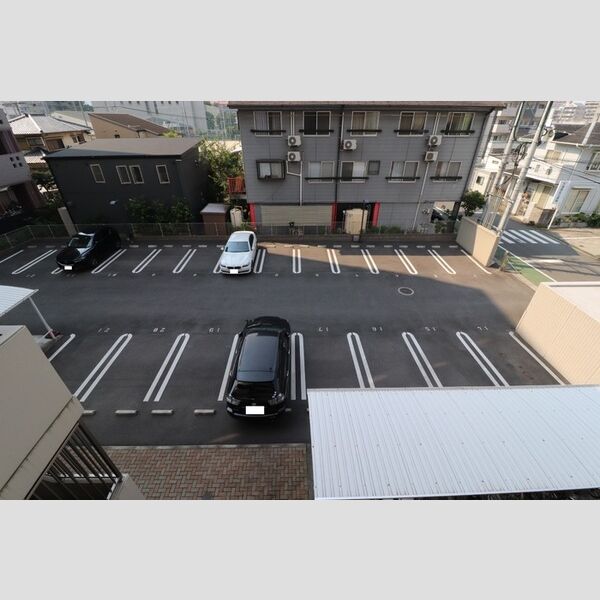 駐車場 (駐車場)