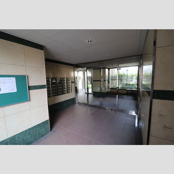 現地周辺 (ロビー)