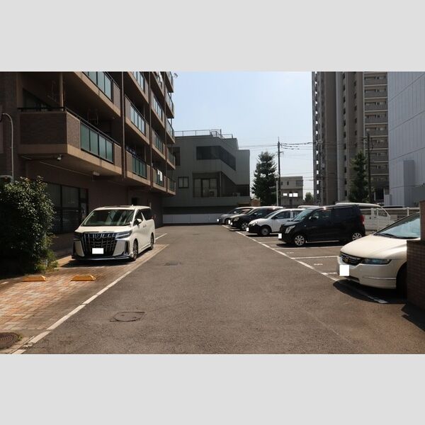 駐車場 (駐車場)