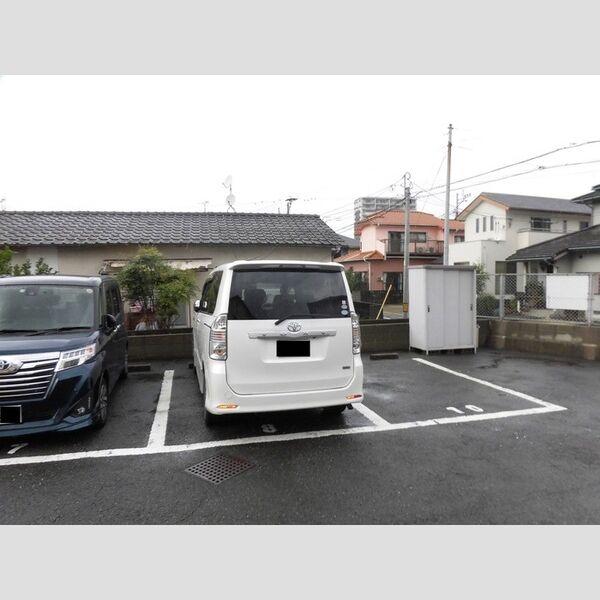 駐車場 (駐車場)