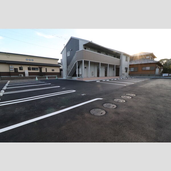 駐車場 (駐車場)