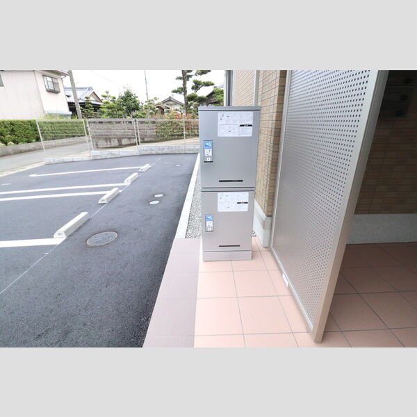 現地周辺 (宅配ボックス)