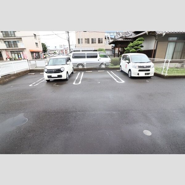 駐車場 (駐車場)