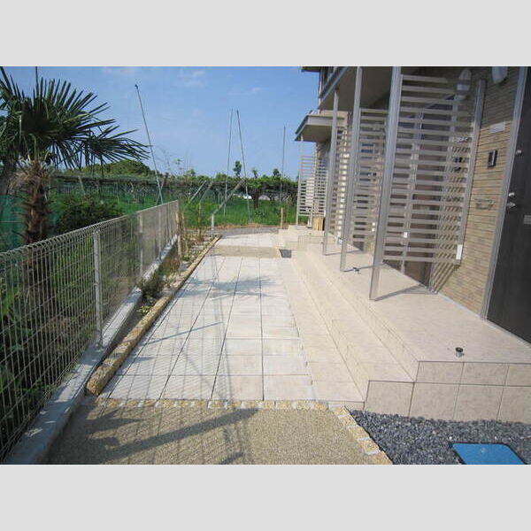 現地周辺 (ロビー)