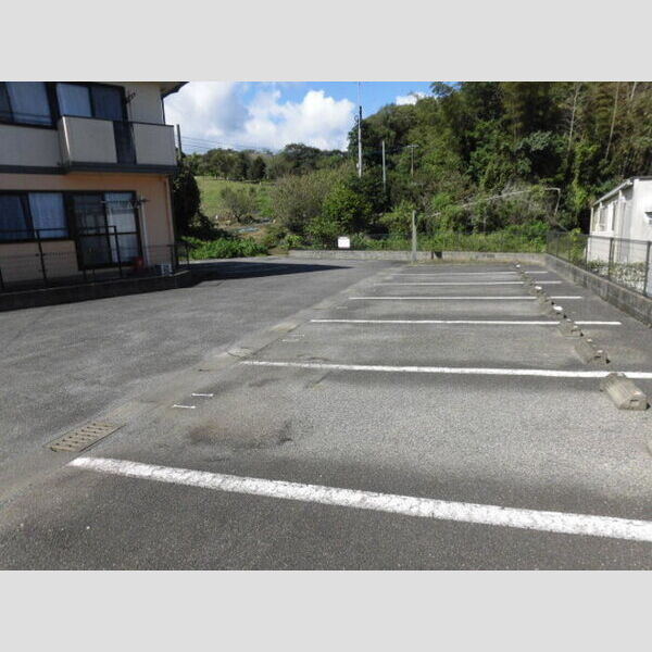駐車場 (駐車場)