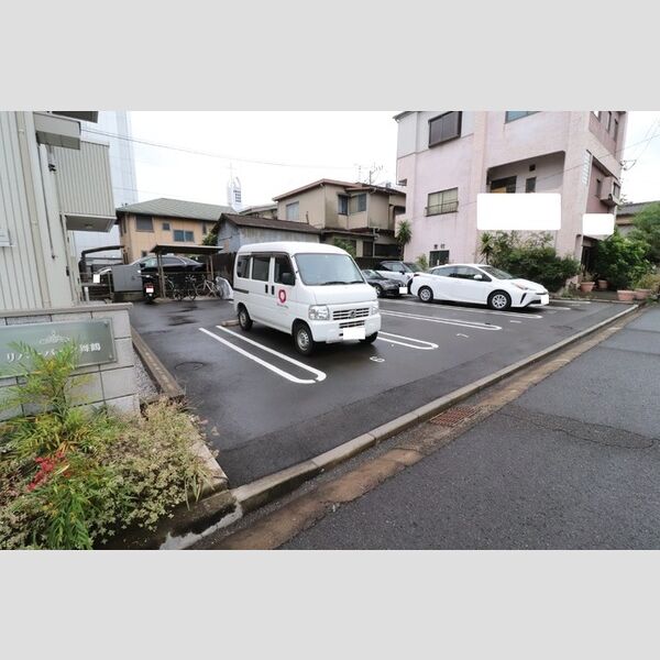 駐車場 (駐車場)