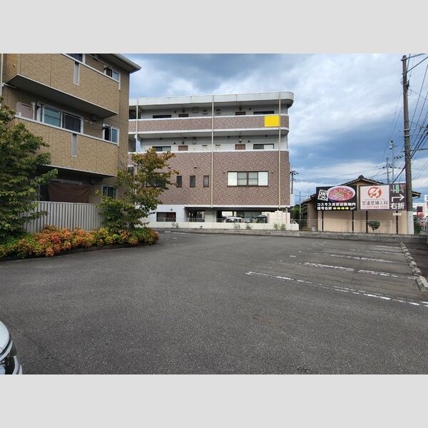 駐車場 (駐車場)
