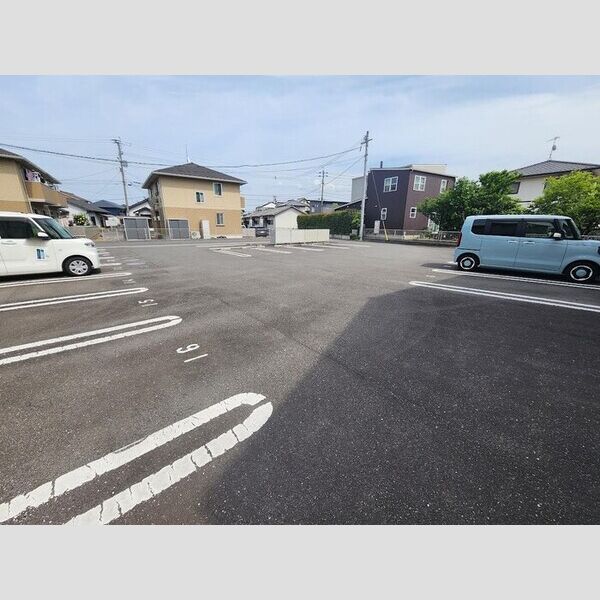 駐車場 (駐車場)