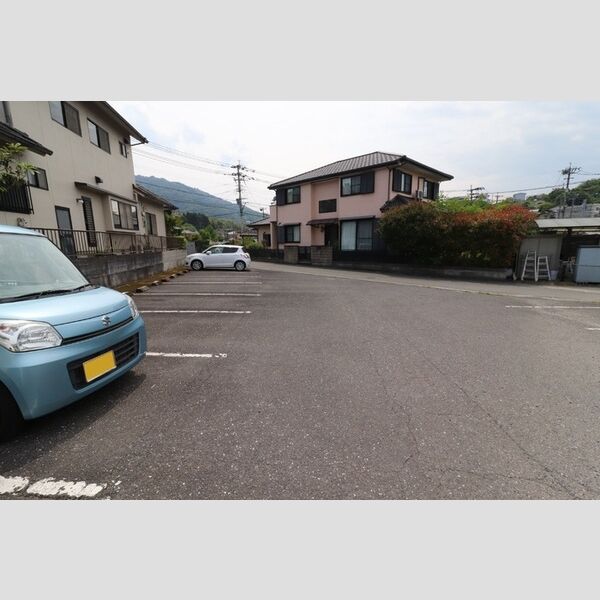 駐車場 (駐車場)