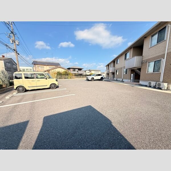 駐車場 (駐車場)