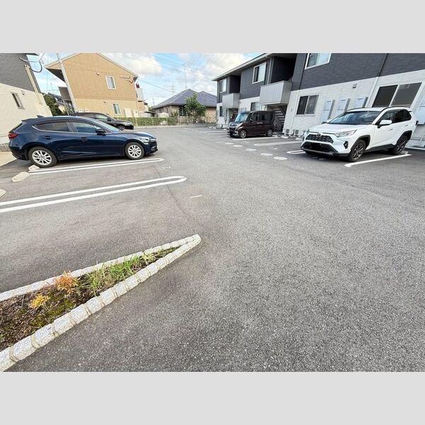 駐車場 (駐車場)