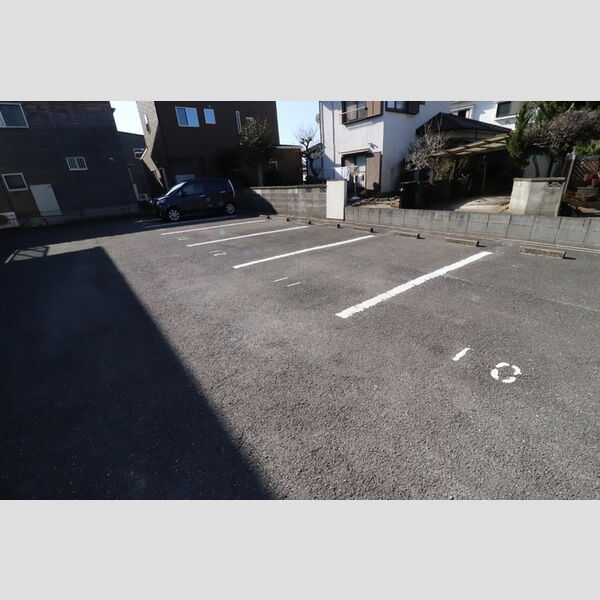 駐車場 (駐車場)