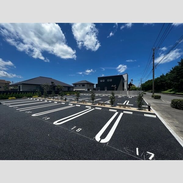 駐車場 (駐車場)
