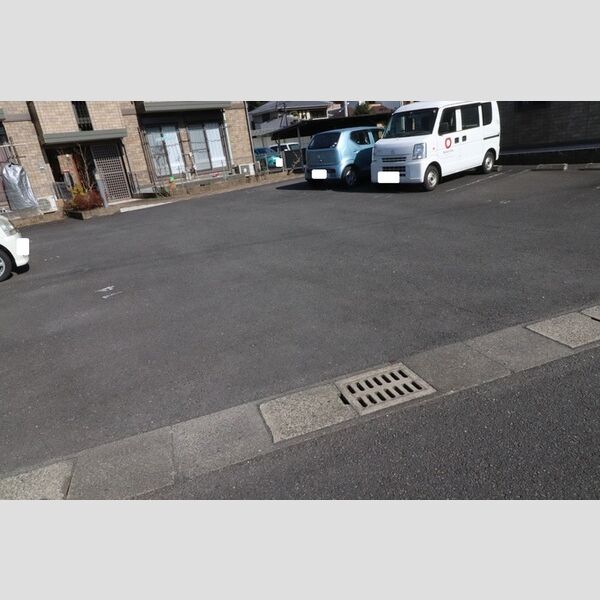 駐車場 (駐車場)