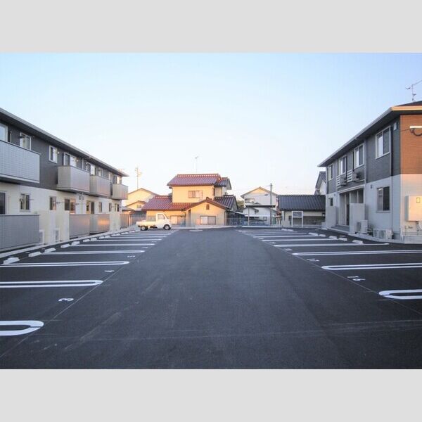 駐車場 (駐車場)