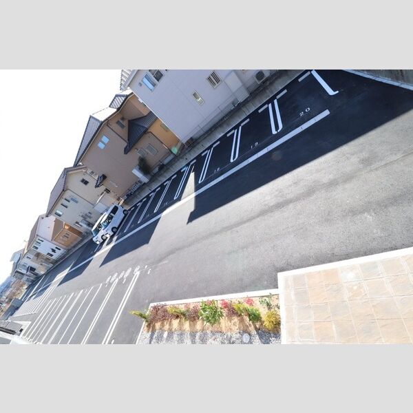 駐車場 (駐車場)