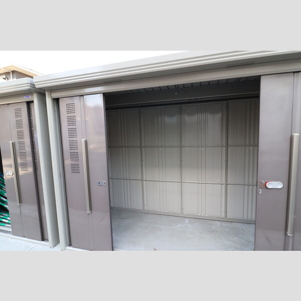 現地周辺 (ゴミ置き場)