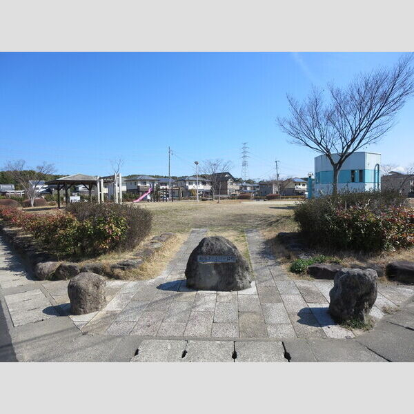 現地周辺 (横塚ファミリー公園まで850m)