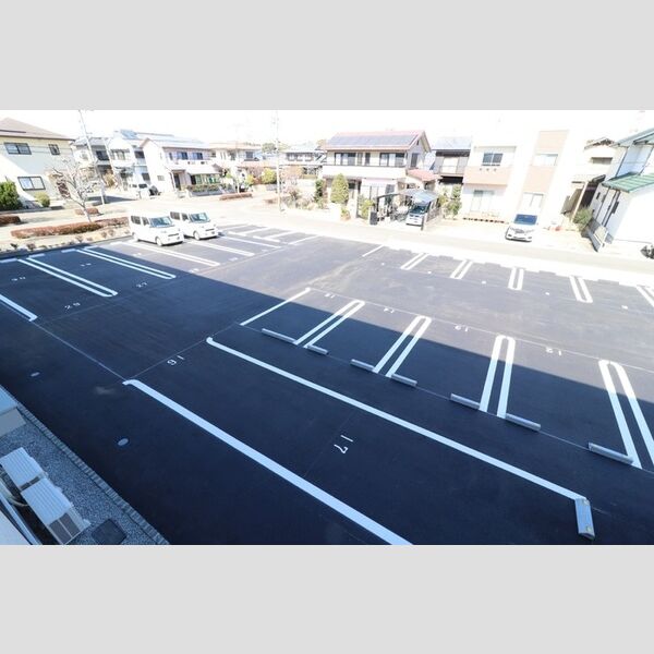 駐車場 (駐車場)